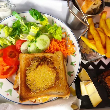 Bed & Breakfast Chez Christy Saint-Bonnet-de-Four