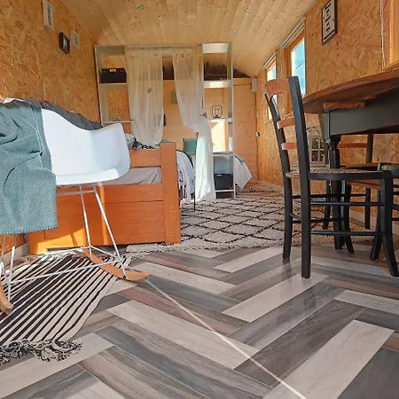 Bed & Breakfast Chez Christy Saint-Bonnet-de-Four